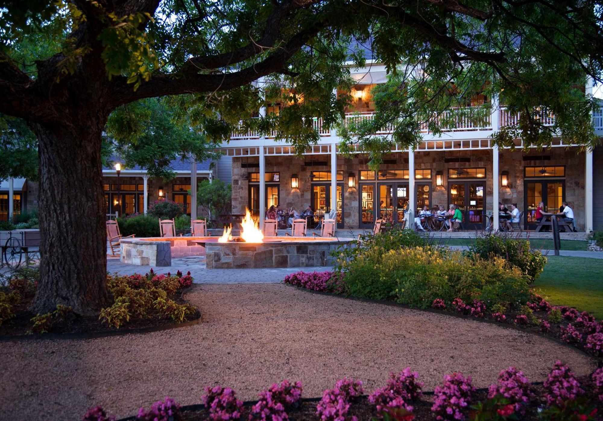 Hyatt Regency Lost Pines Resort And Spa Cedar Creek Exterior foto